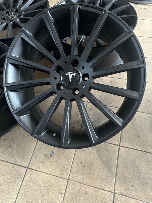 диски 5/114.3 r19 tesla turbine