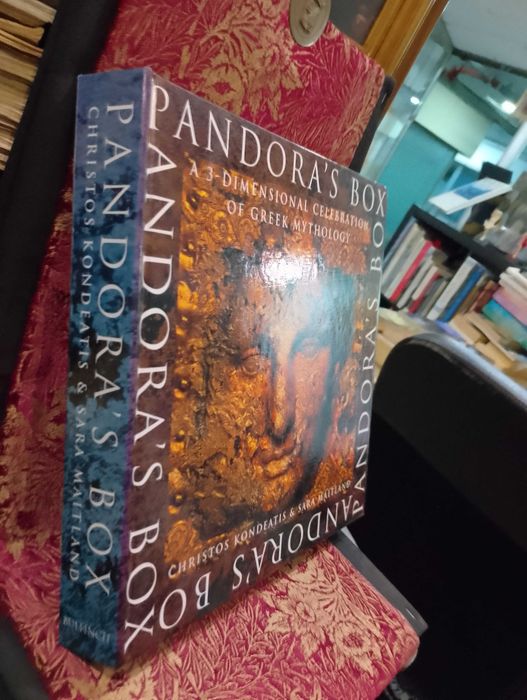 Pandora´s Box A 3-Dimensional Celebration of Greek Mythology Pop-Up
