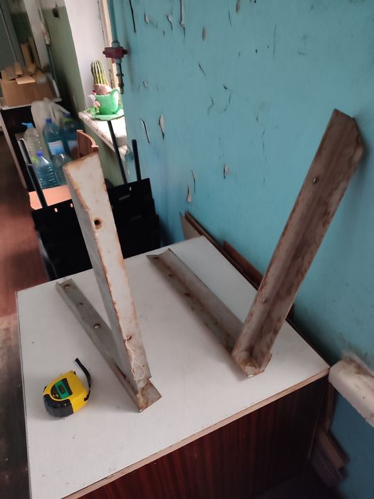 Продам крепление под навес с уголка 50  мм