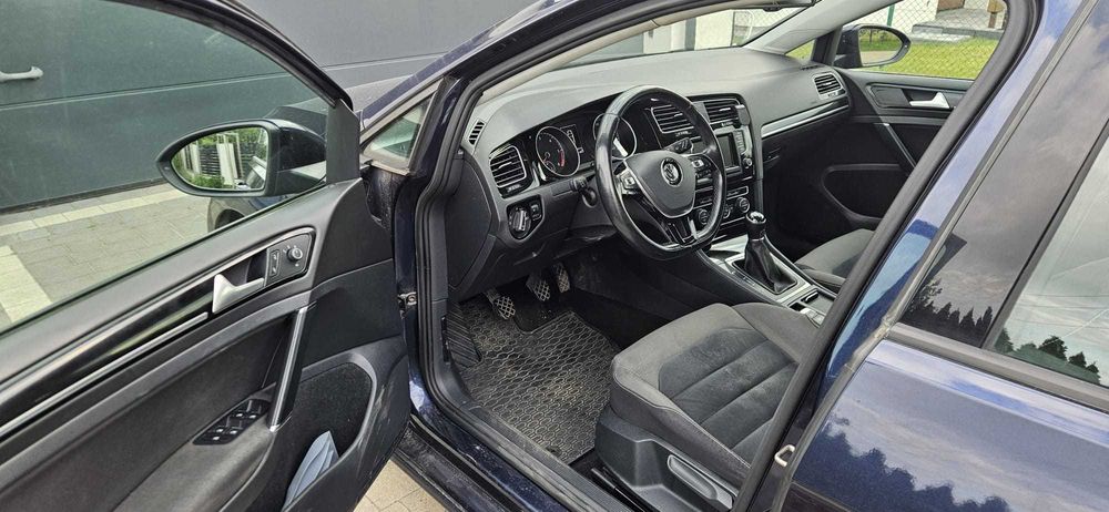 VW GOLF VII 2,0 TDI Hatchback