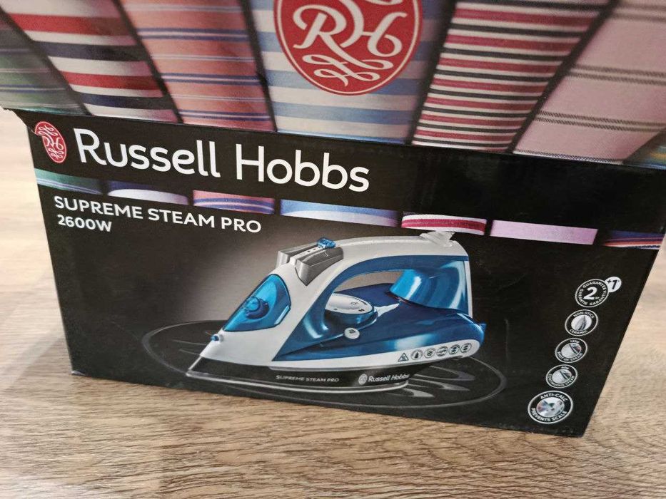 Ferro de engomar da Russell Hobbs azul