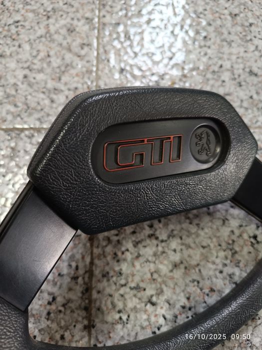 Volante Peugeot 205 GTI Fase 1