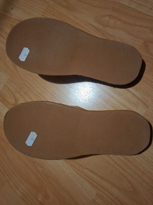 Nowe kapcie/pantofle domowe damskie