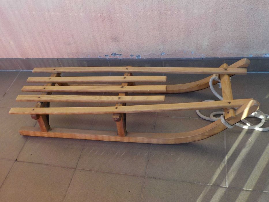 Sanki  drewniane