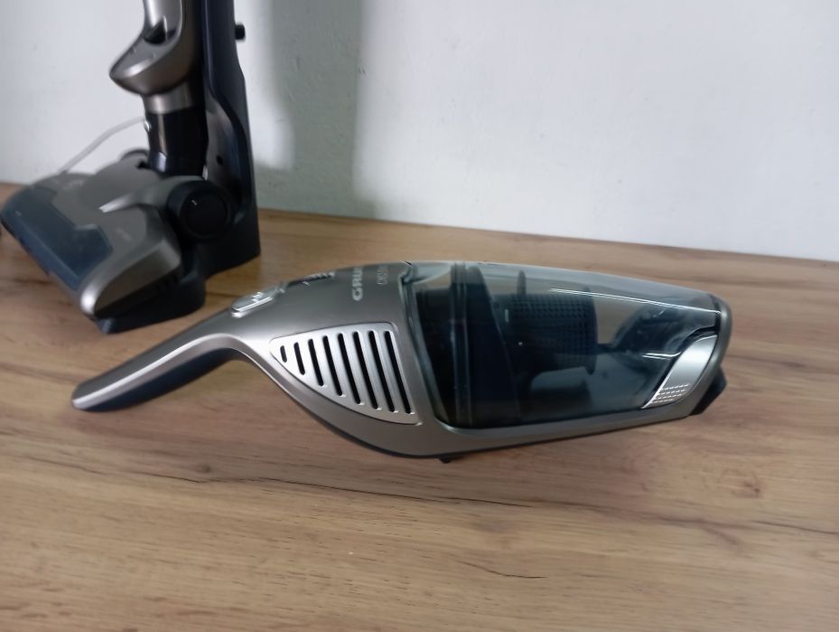 Пилосос акумуляторний 2 в 1 GRUNDIG 21,6V (пилососи)