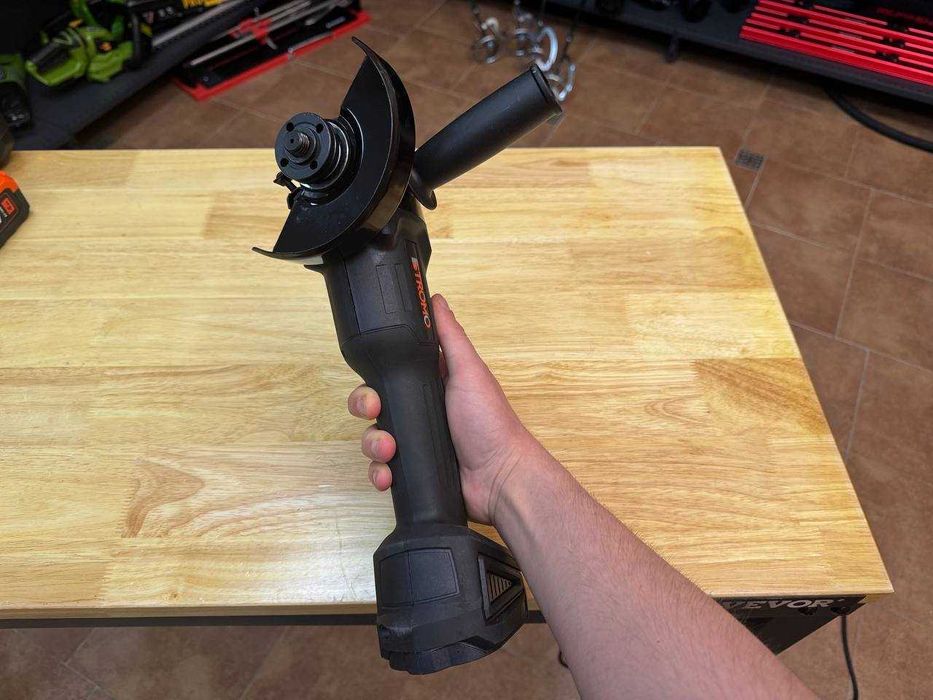 Потужна Болгарка Stromo AGA180 + 2 Акумулятори 4.0Ah + Зарядка та кейс