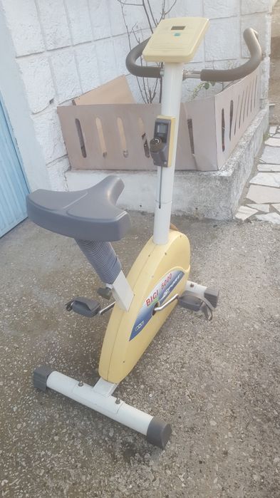 Bicicleta  estática para ginástica