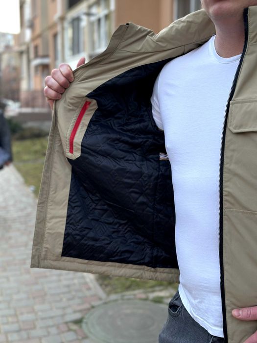 Чоловіча вітровка stone island