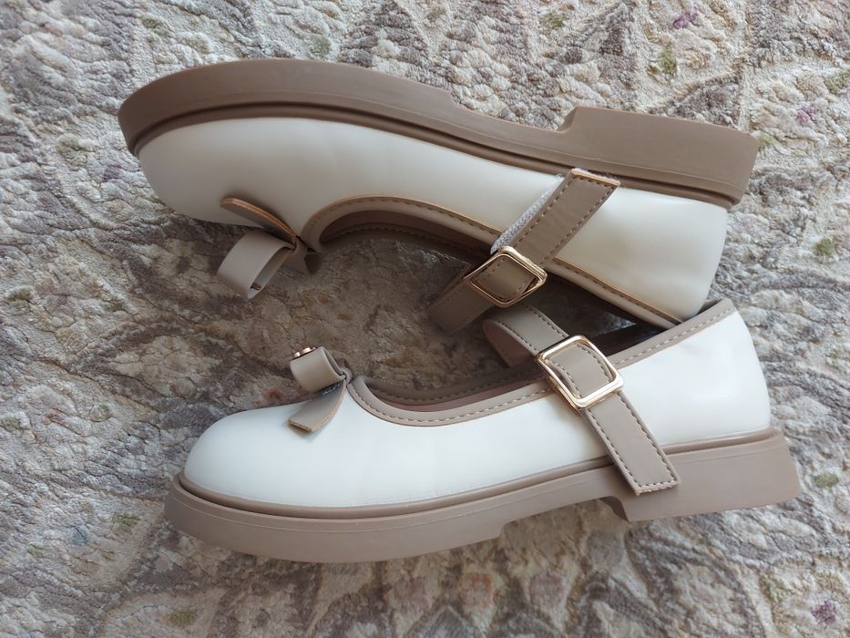 Туфлі нарядні нові clibee 36р.