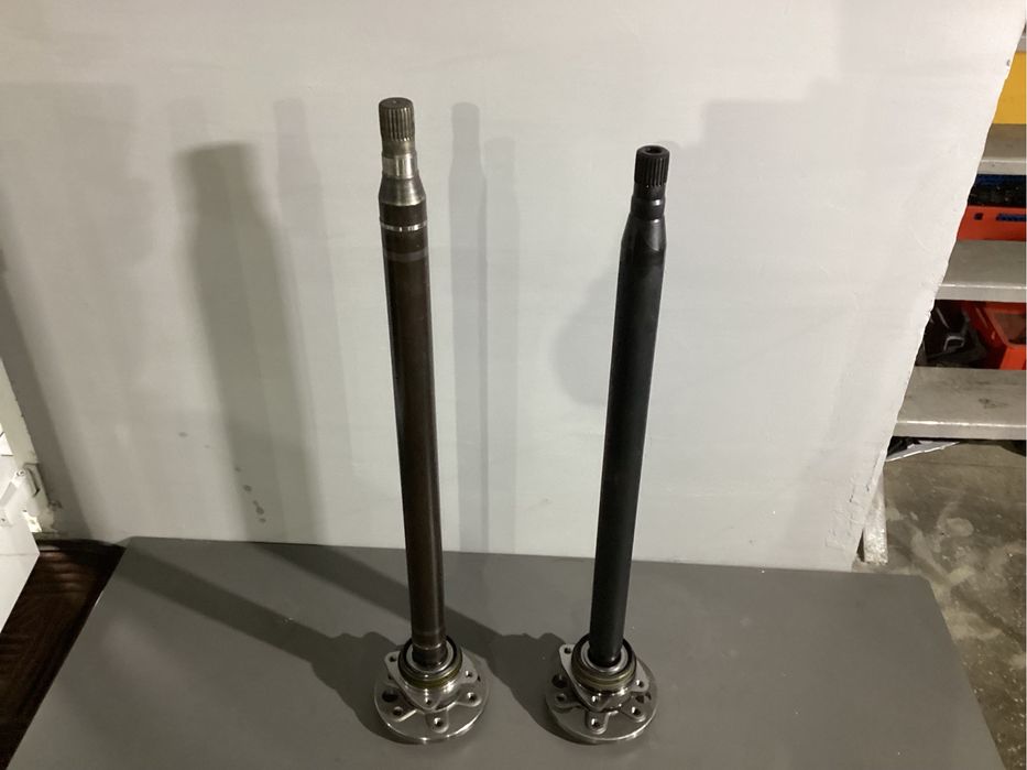 Полуось задня лива права Спринтер 906 Крафтер Ступица з Полуосю