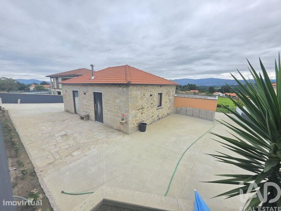 Casa de Campo T3 em Candemil e Gondar de 88 m2