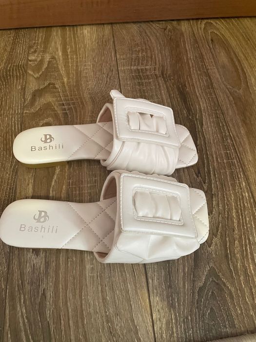 Нові шльопки 36 розмір