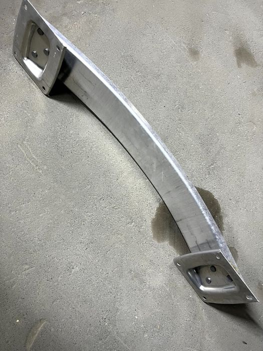 Задній підсилювач Tesla Model 3 Тесла модел 3 усилитель