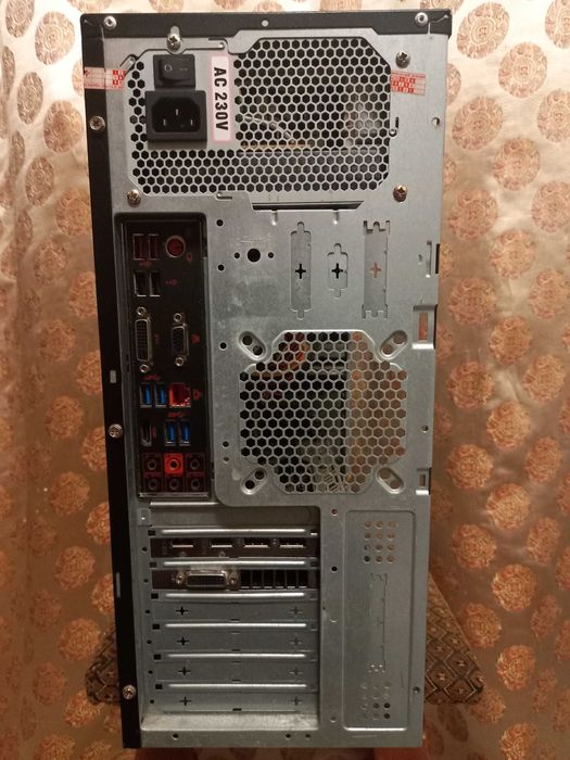 Продаю потужний і збалансований ПК для ігор та роботи.