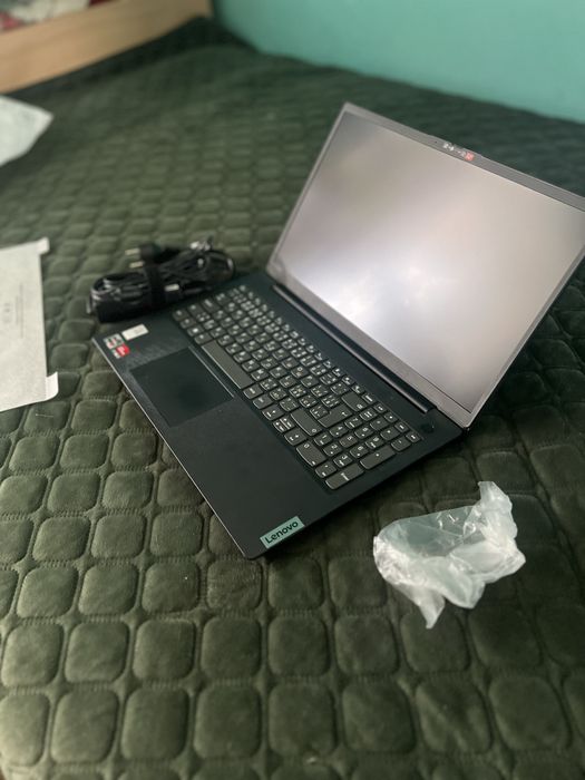 Ноутбук lenovo v16 g4