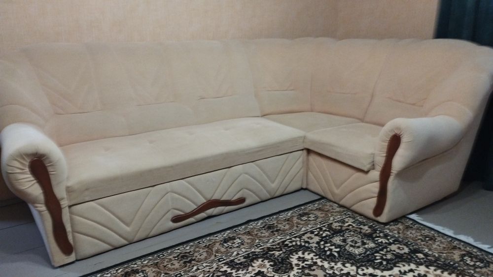 Продам кутовий диван