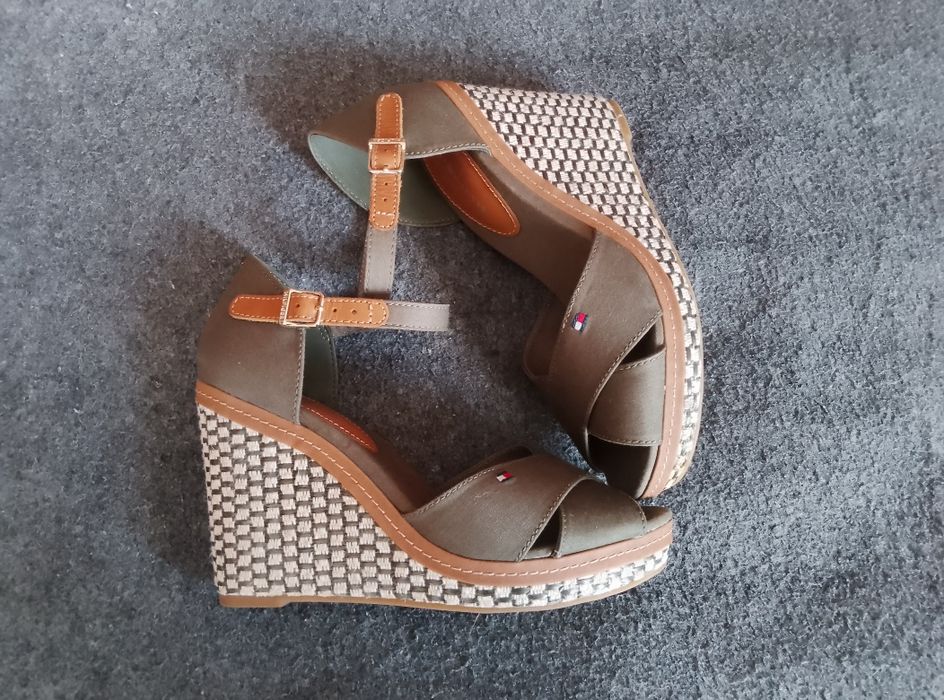 Босоніжки  37р. Tommy Hilfiger