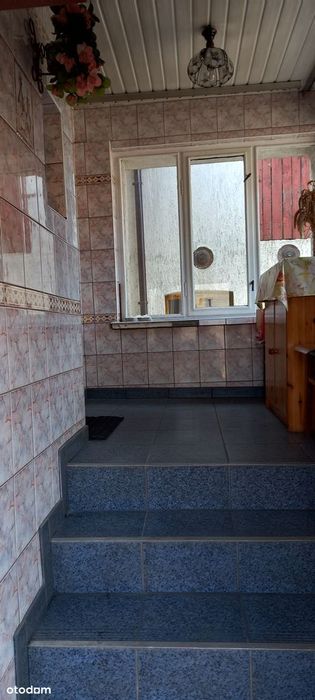 Dom wolnostojący z garażem i piwnicą