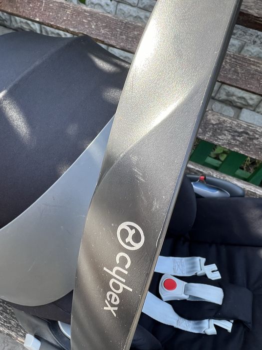 Автокрісло Cybex Cloud Z i-Size чорного кольору (2 шт / двійня )