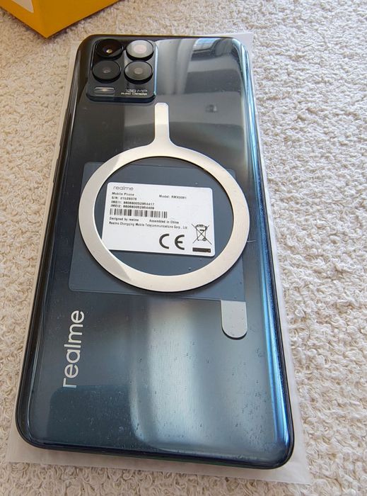 Realme 8 pro , folia na wyświetlaczu od nowości