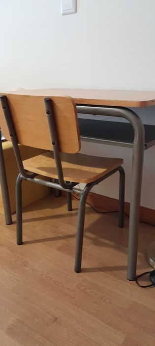 Secretária + cadeira criança