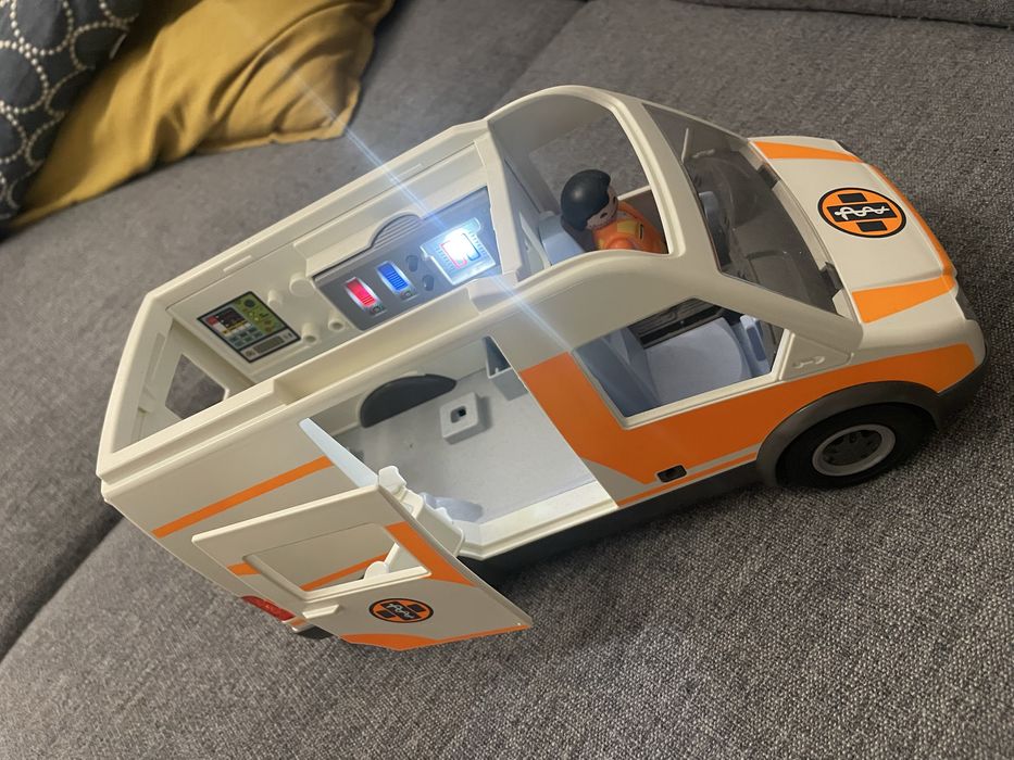 Karetka Playmobil