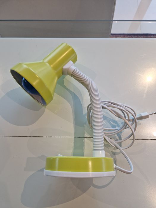 Candeeiro de secretária verde limão