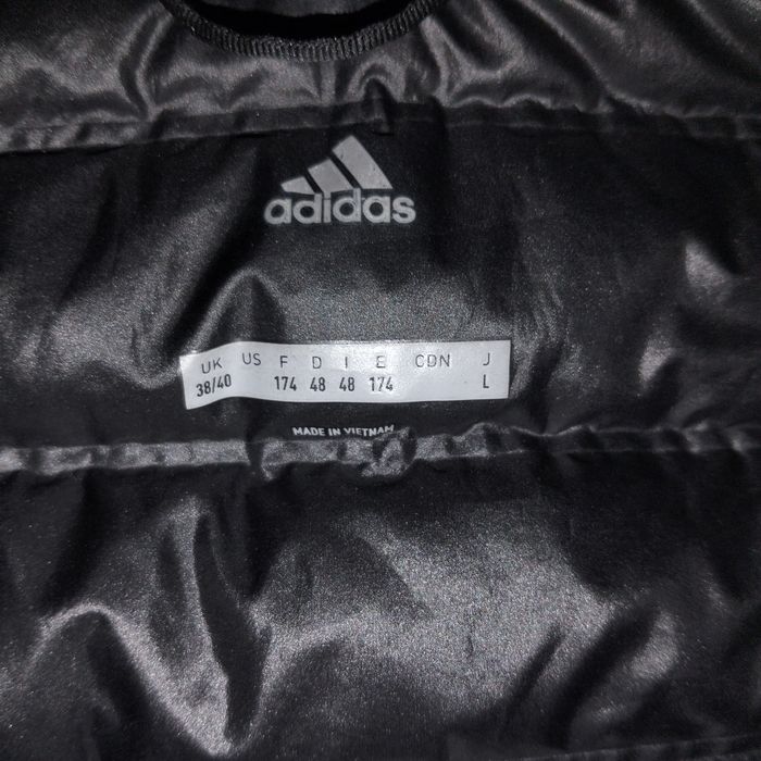 Жіноча куртка  мікро пуховик Adidas terex розмір L