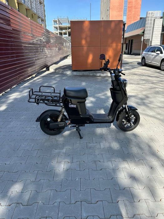 Продам електро скутер з 2 акамуляторами!!!