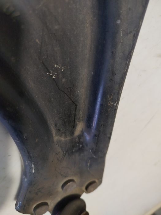 Braço de suspensão frente direito PEUGEOT 208