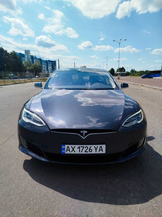 Tesla model S rest 2018 100D