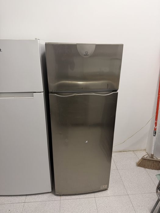 Frigorifico indesit (preço para despachar)