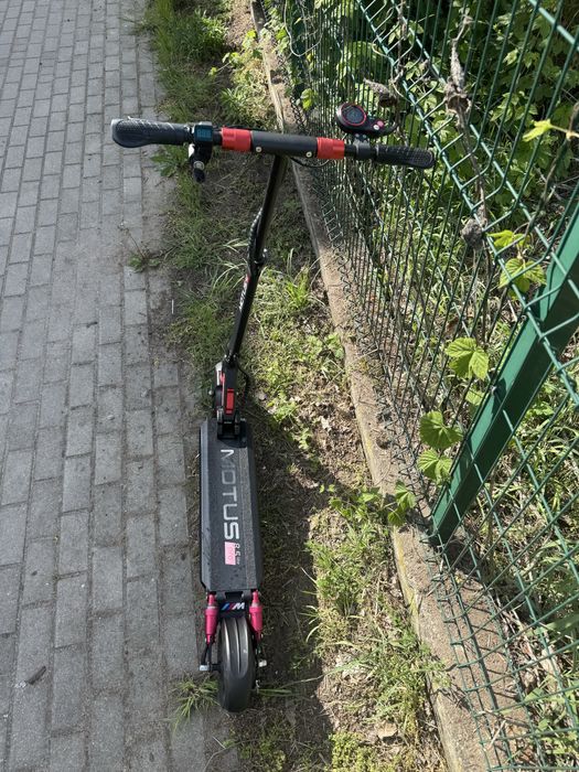 Hulajnoga Motus pro 8,5 lite