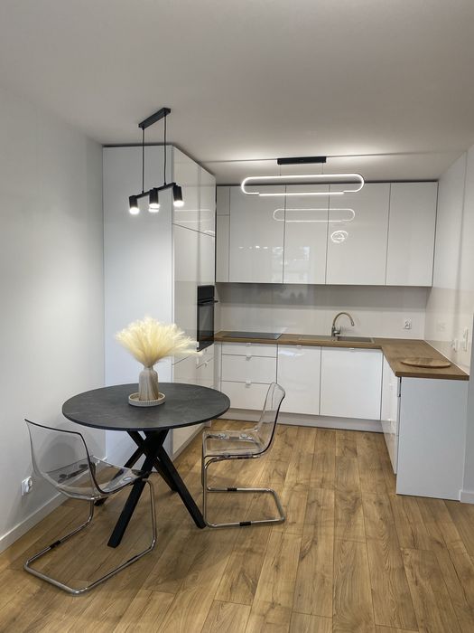 Komfortowe 2 pokojowe mieszkanie z balkonem, Kozacka 4