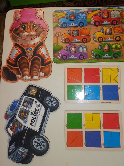 Дитячі пазли та іграшки