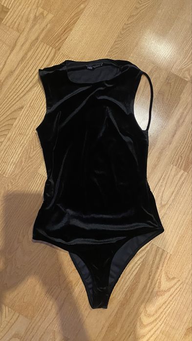 Zara бодік велюровий