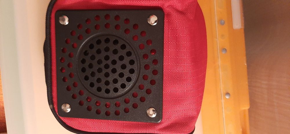 Colunas para ligar a um rádio