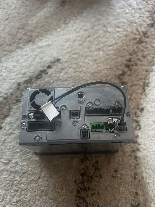 Автомобільна магнітола Mitsubishi