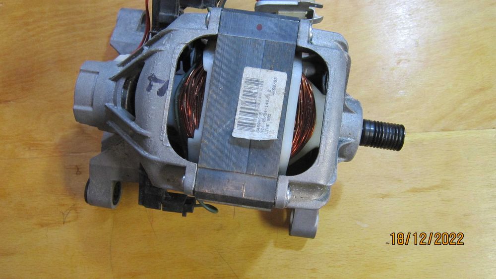 Продаю электродвигатель для стиральной машины.: 340 грн. - Пральні ...