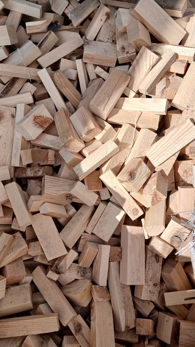 Drewno opałowe odpady stolarskie suche