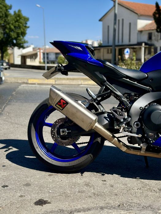 Yamaha YZF-R9 2026 — Impecável, Poucos Km, Garantia