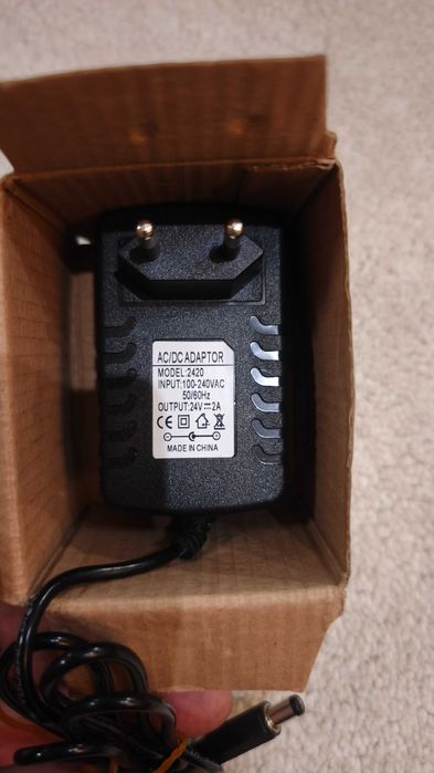 Fonte de alimentação (AC/DC Adapter 24V 2A.)