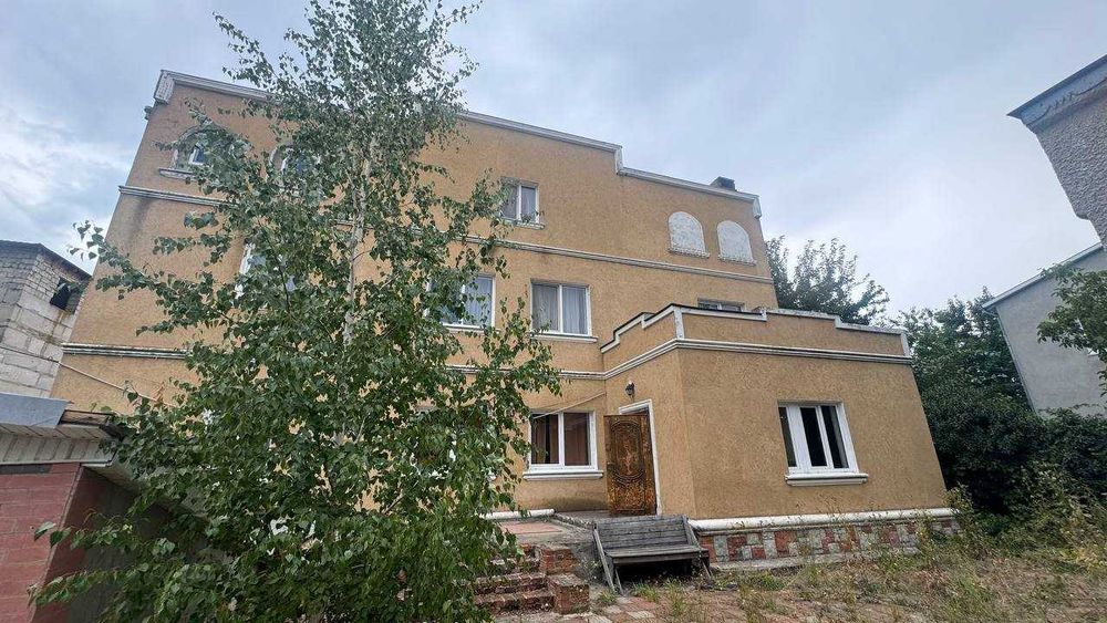 Фонтанка, дом 390 кв м, участок 10 соток земли