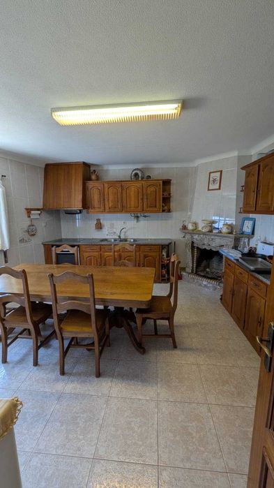 Vende-se casa T3 Oliveira de Barreiros, não pretendemos Imobiliárias