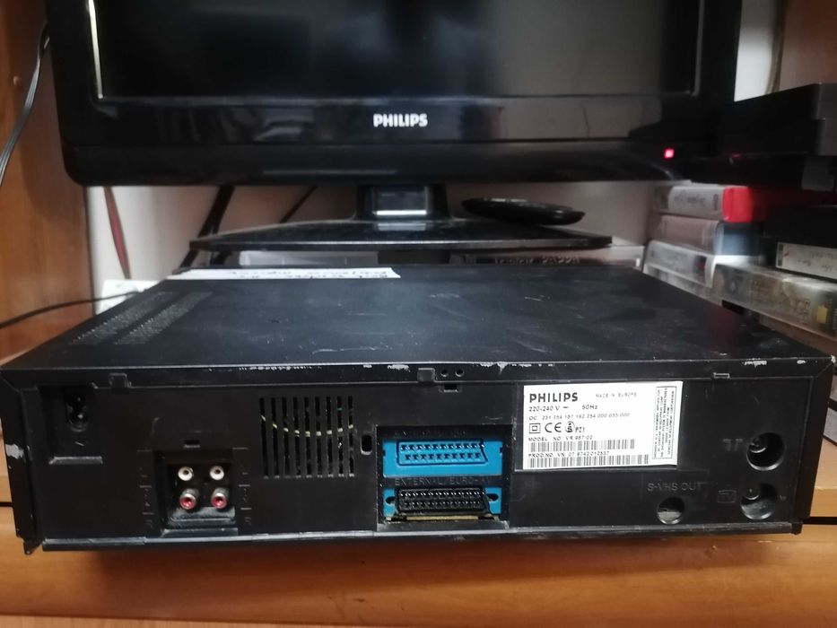 Magnetowid S-VHS Philips VR 967