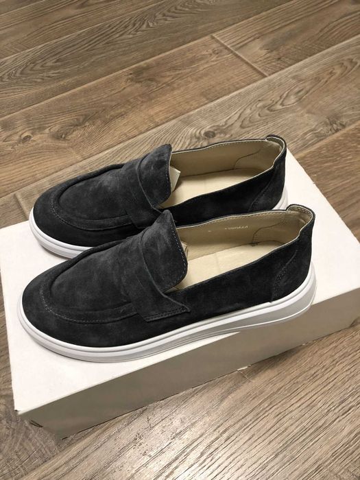 Лофери замшеві. Нові. Темно-сірі.