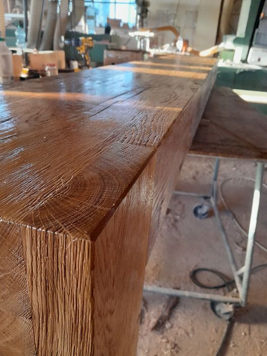 Stoły z litego drewna