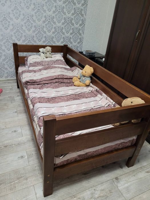 Ліжко дитяче. Ліжечко.