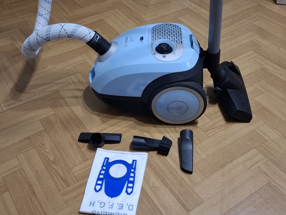 Odkurzacz Bosch Move on mini
