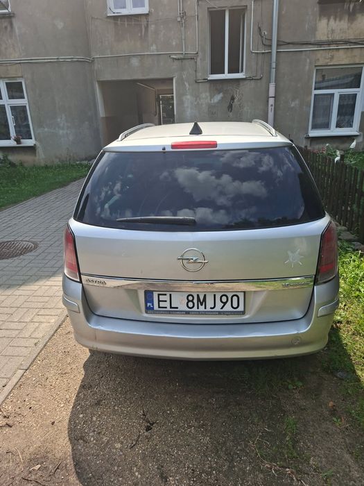Opel Astra rocznik 2004 Bogate wyposażenie